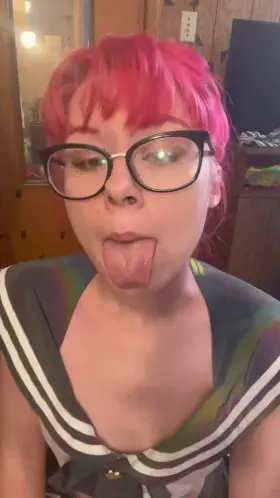 I'm learning how to twerk, does it look good so far?