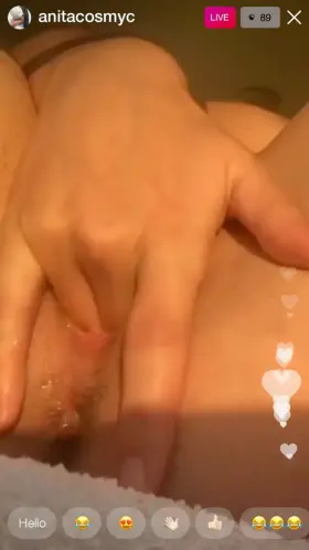 Insta LIVE Anyone eat booty here?🐾