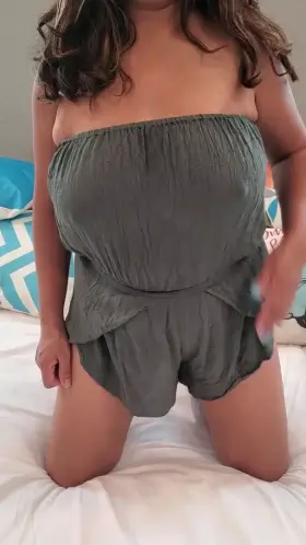 I am in a mood to be used like your personal cum slut ... Wanna raw doggy me ...