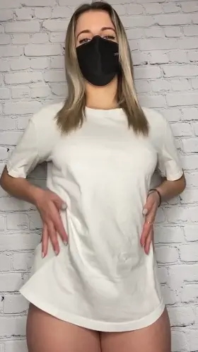 Just an average girl with average boobies :(