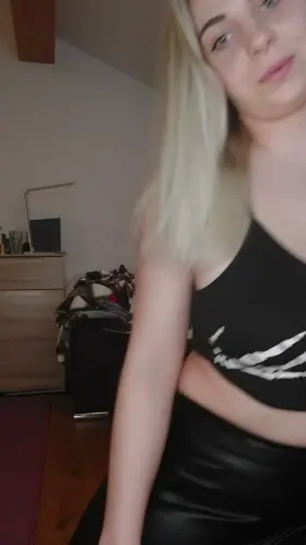 I'm kinda curvy, but hopefully in the right places