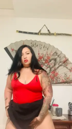 Come be my favorite I’m the total package 😋😈