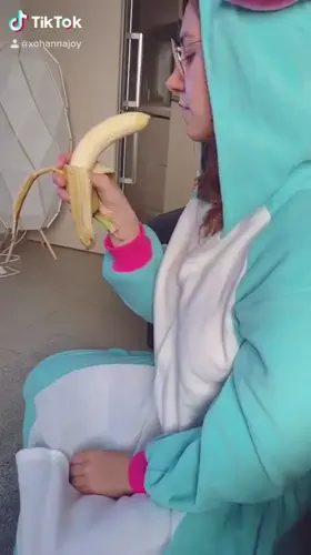 TikTok teen takes banana