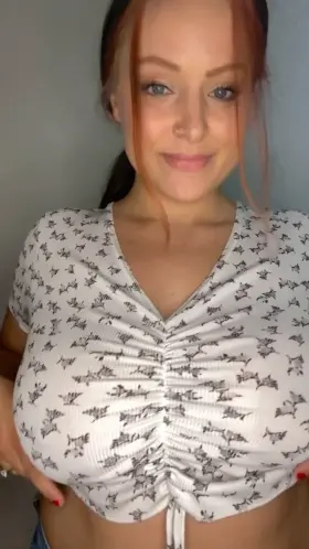 Some MILFs come with stretchmarks, I don’t think you’ll mind 😈