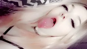 anyone need a sloppy blowjob?