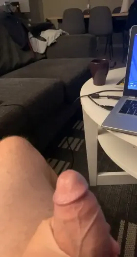 I just love getting my cock sucked. But since my wife dont like to suck it anymore i have to dream about it instead. Watching this blowjobclip made me cum quite fast.