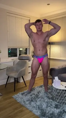 When the hot guy at the gym says 'Drop and gimme 20!'