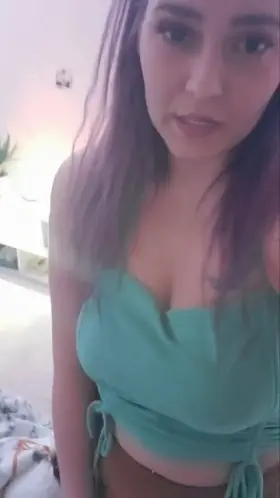 Don't you like watching mommy play w her strapless strap? There's NO use resisting since Confident, Alluring women make u weak👸 So prepare ur 🍑 & 🍆 beta bitch