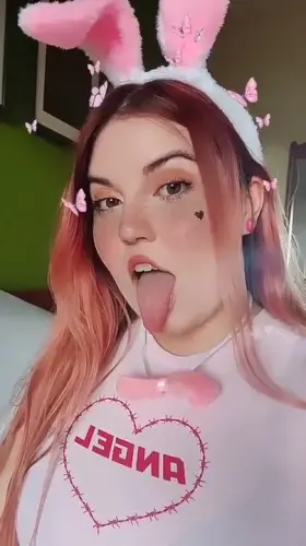 Let me get addicted to your cock 😈