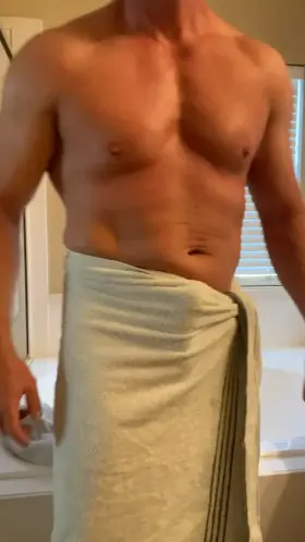 Towel Drop Tuesday - Waving Edition [42]