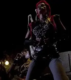 Linnea Quigley - Return of The Living Dead (1985)