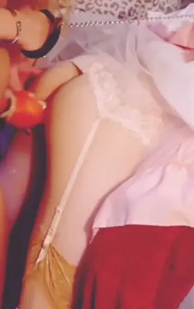 Being fucked by a girl with a horse sized dick🤤