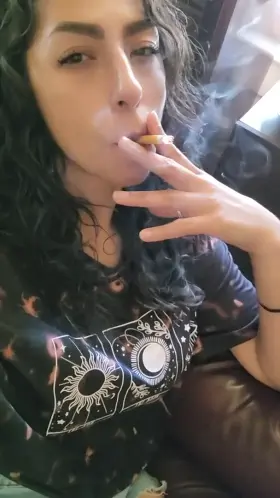 Smoking and relaxing 😌 🚬