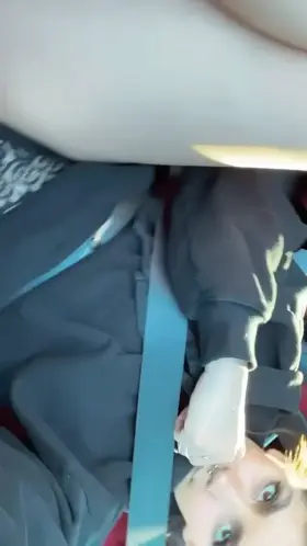 Playing with my pussy while my boyfriend makes me wait in the car ;)