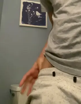 I don’t think I should wear pants ever again, what do you think?