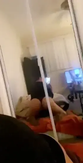 A little blurry but here’s me looking thicccccc