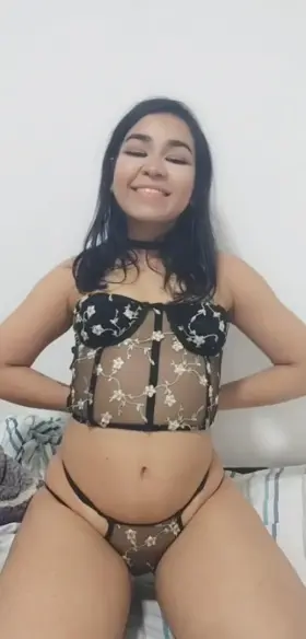 Free subscription 🎀 sexy pics and videos 🥵 exclusive content in dm 💌 custom content and 1-1 sessions 💦🔞 link below ❤️