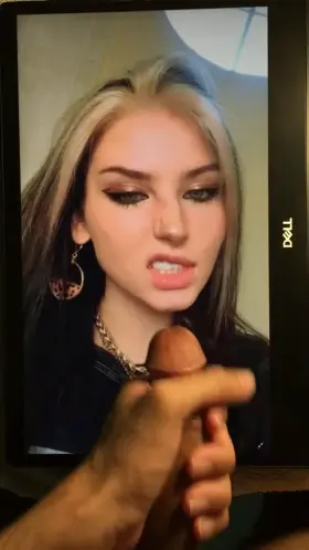 Such a slutty look on her face