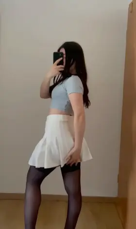 Any volunteers to eat me out?