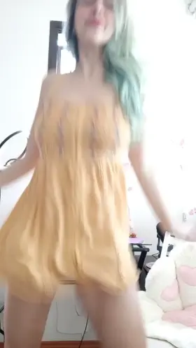 Hope your sunday be as happy as I am listening to my favorite album ;p