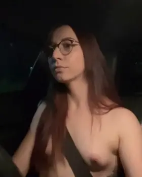 Started driving around topless... honestly loving it so much 😍