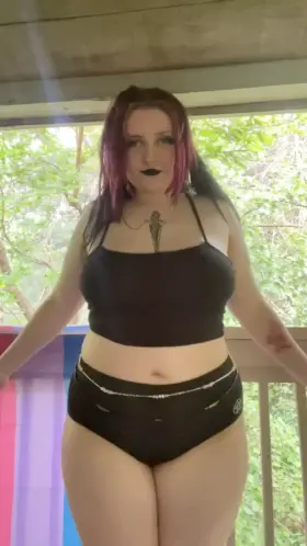 Looking for a thick goth girl?
