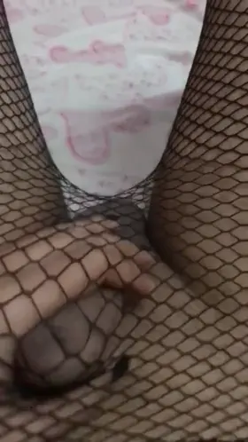 Feeling horny tonight and play with my cock🍆🍆