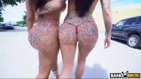 Ass Parade - Rose Monroe & Lilith Mornin