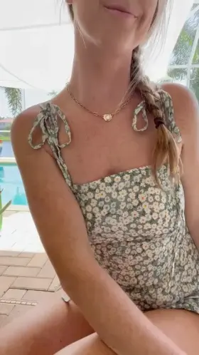 Fun naughty milf next door hoping to catch my neighbors attention;)