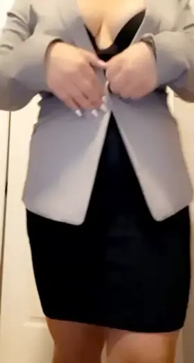 Was stuck at the office all day but it wasn’t a total waste of time. I was secretly stretching out my pussy so that when I got home this evening, I can work as your petite fuckdoll with no limits