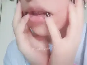 anyone else wanna taste my milk