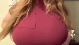 How often do you see 19 year olds with 32L tits?;) (Drop) [u/scarrettx7]