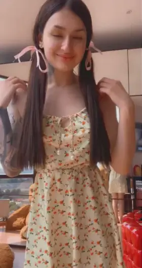 My body is the definition of barely legal☺