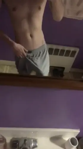 <120lbs and I’ve got a 9” cock ;) dms open