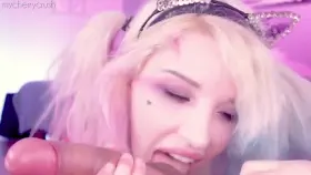 Harley Quinn cosplayer giving sloppy POV blowjob