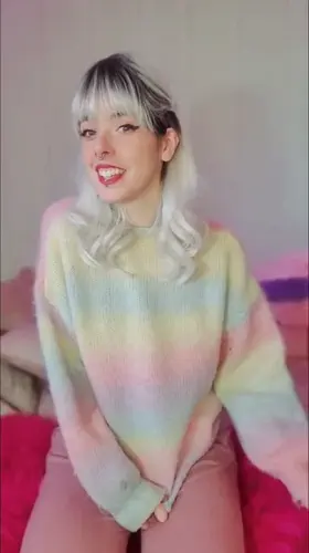 I kept checking to see if the construction workers across the street were looking😋