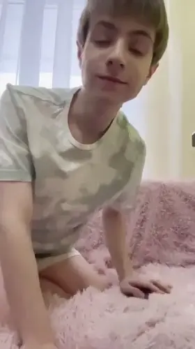 How do you like my wagging booty? :p