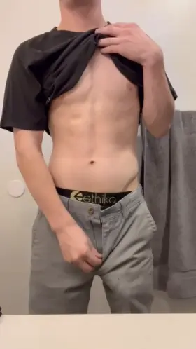 I’m the snack that smiles back, not goldfish