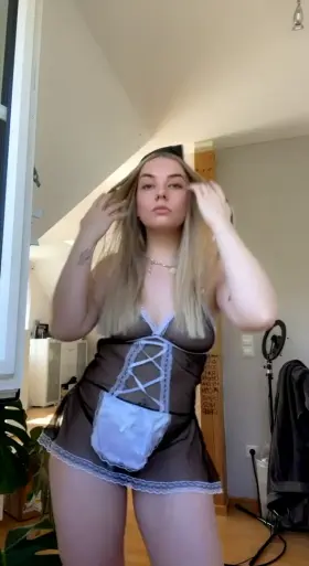 Imagine I would be your gf and always send u n*des when u need them