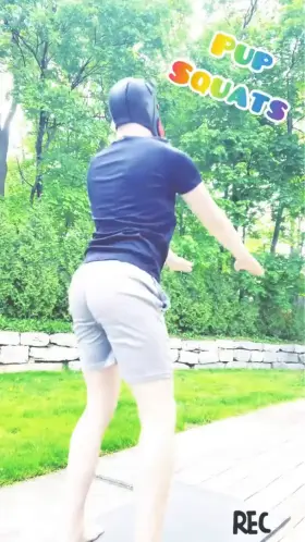 Pup Squats. 🍑