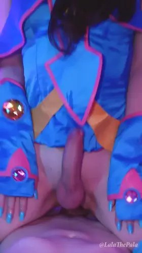 Would you suck me off while I ride him in a cosplay? 😳🤤