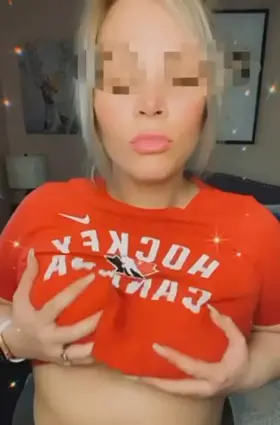 I’m so nervous! This is my (f)irst ever titty drop, I hope you guys and gals like it 🥰🥰🥰