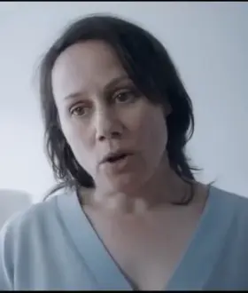 Birthday Girl Eva Löbau showing her body in german movie 'Einsamkeit und Sex und Mitleid' (2017)