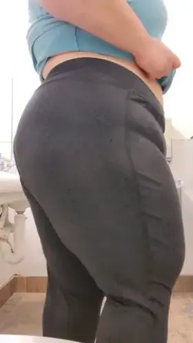 Making these at work gets me crazy wet 😈💦