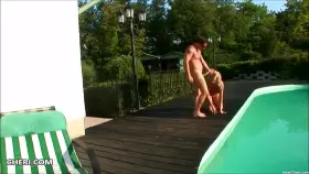 Sunny Skies se fait percer le cul