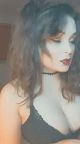 Let’s smoke.. and then fuck? 💨