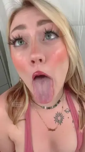 She turns into a brain dead, cock addicted bimbo anytime she sees my cock.