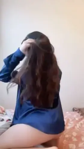 Latina with big ASS waiting for you 😈 55% off the next 50 subs ‼️ cum and watch loads more naughty content 👀💕