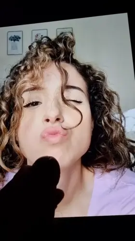 Cumtribute on the cutie pokimane