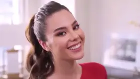 Catriona Gray's flawless, buttery pits 😍😍😍